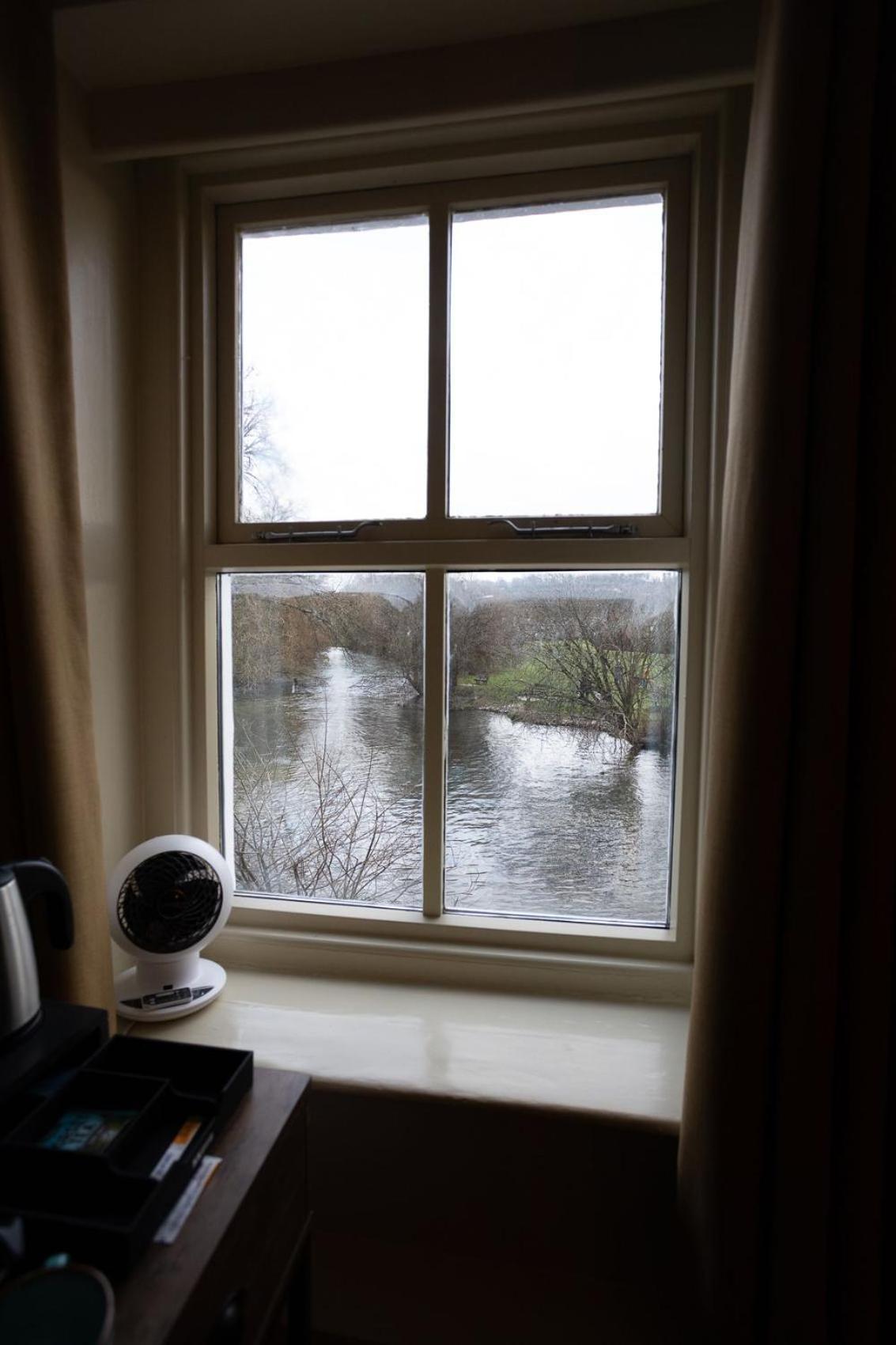 Old Mill Hotel Salisbury Eksteriør bilde